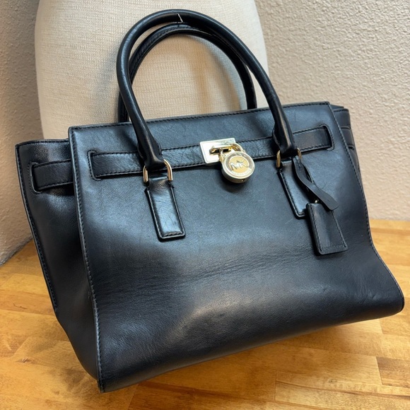 MICHAEL Kors Hamilton Satchel Black Leather Gold Hardware Lock & Key Bag - Picture 2 of 14